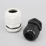 Nylonová kabelová průchodka M16